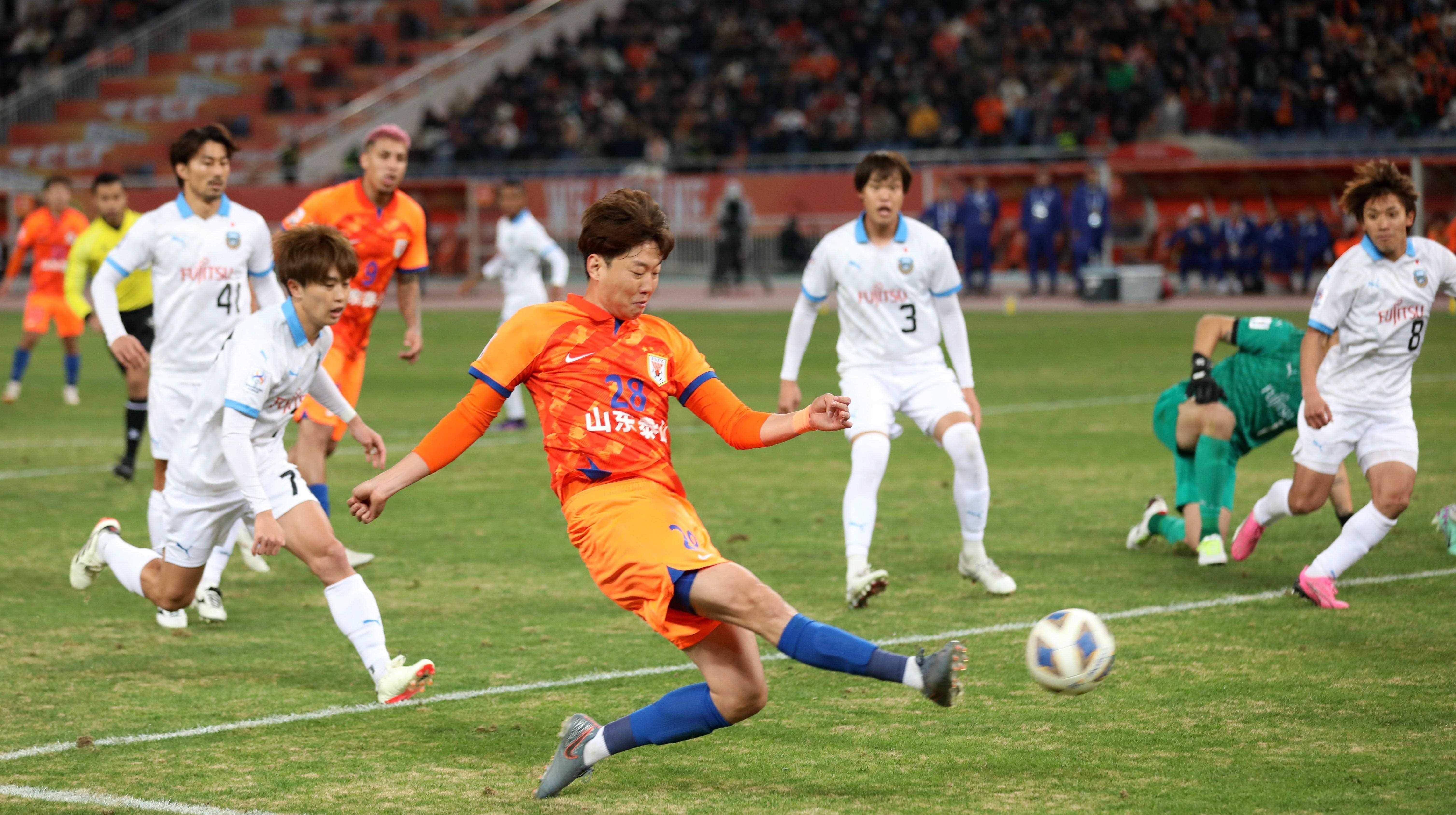 山东鲁能全队战术调整，积极应战