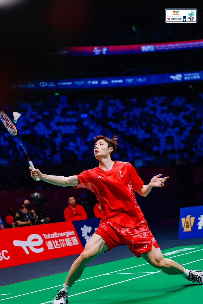 日本队完胜韩国队，石宇奇关键制胜