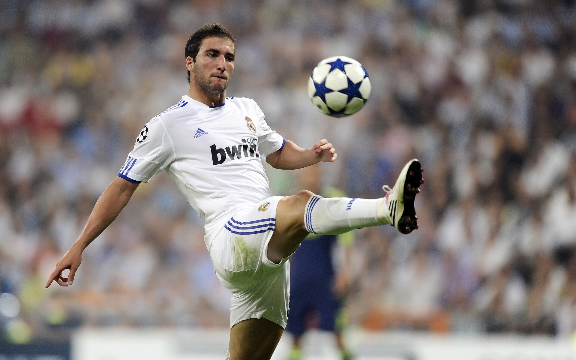 独一之夜,巴雷拉的火热状态如何点燃NBA季后赛的传奇