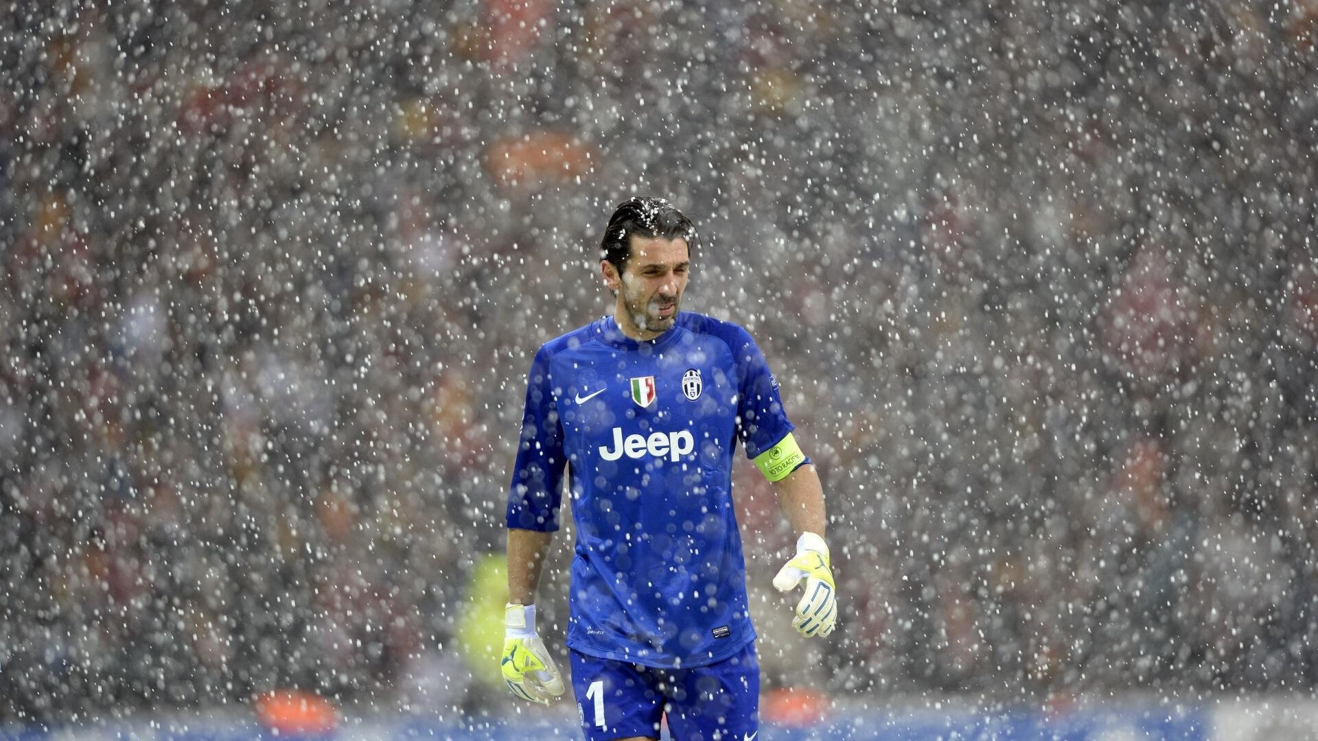 世界排名争夺战之夜，德罗赞成为全场焦点